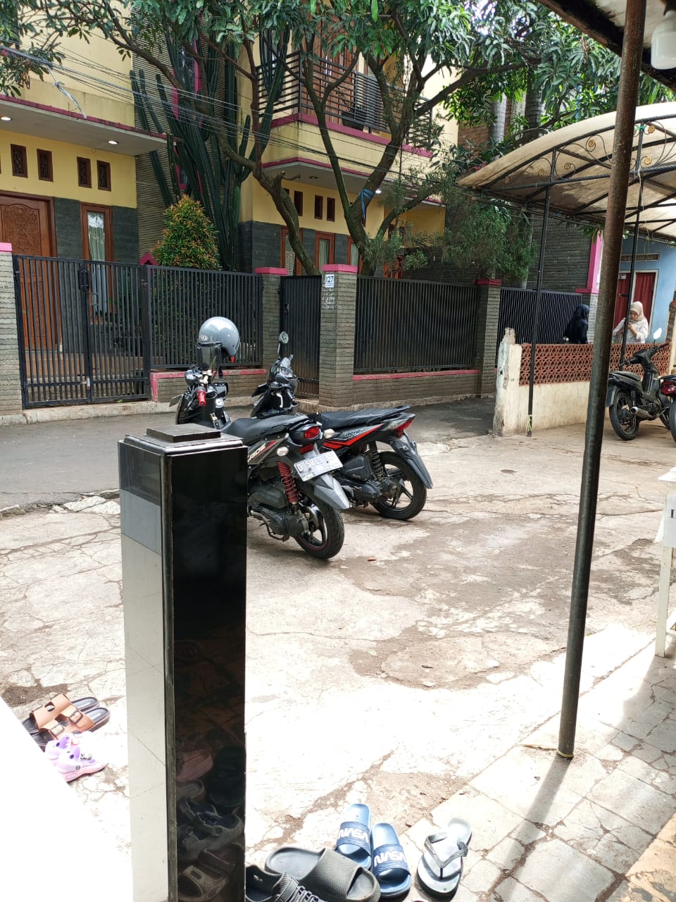 Foto halaman sekolah