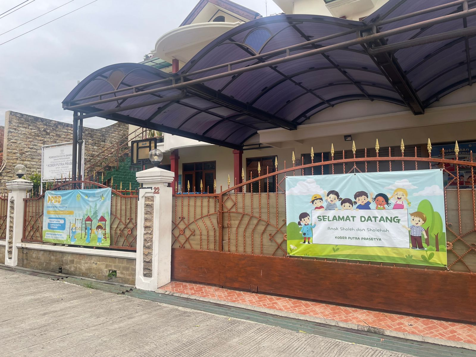 Gerbang Utama Sekolah