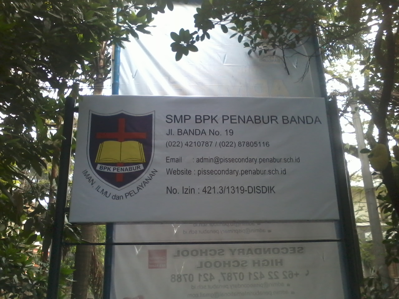 Plang sekolah