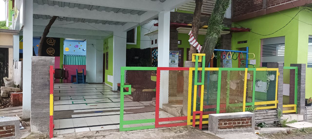 Foto Gerbang Utama Sekolah