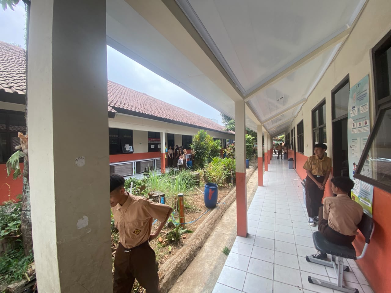 Foto_2-Dalam Sekolah.