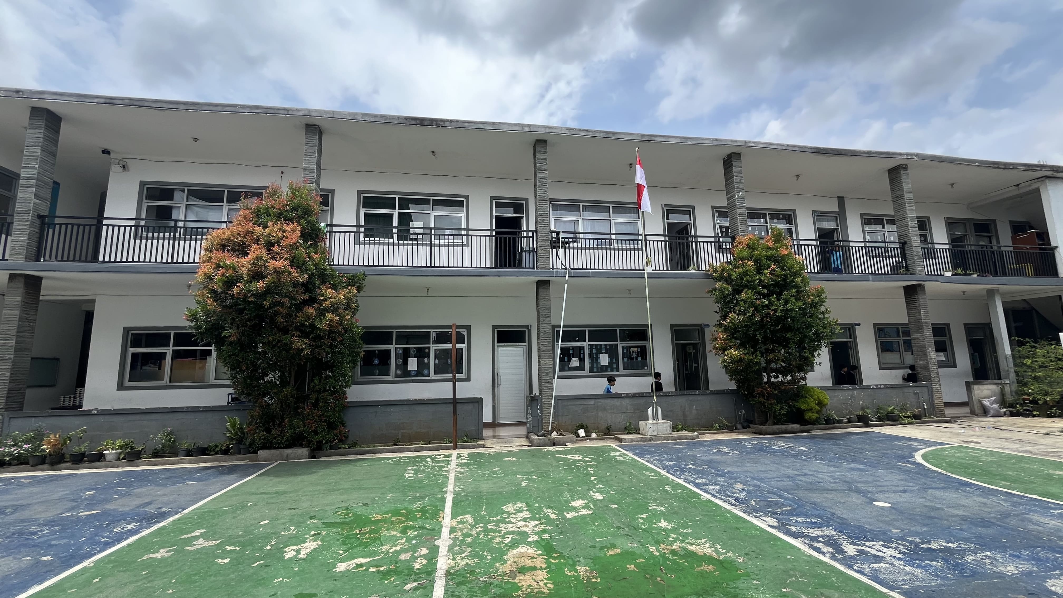 GEDUNG UTAMA SDIT AMANAH UMMAH